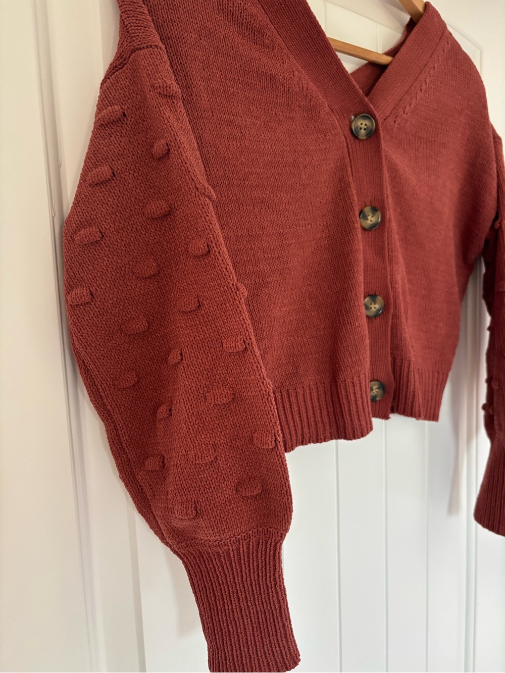 Moon & Madison Cropped V-Neck Cardigan Sweater | Bobble / Pom Pom Sleeves Size M